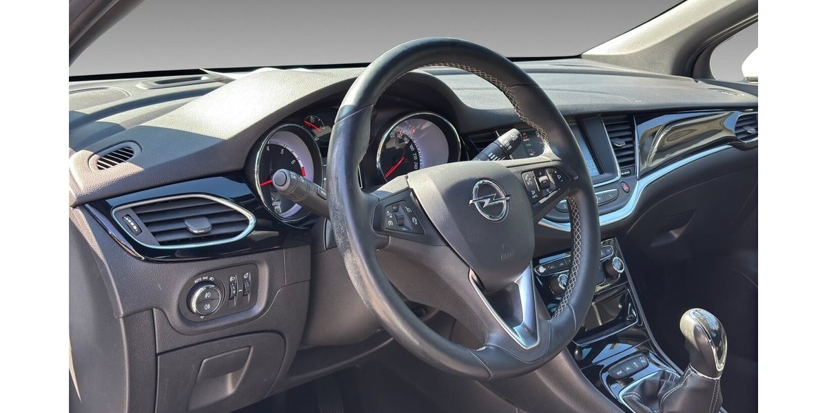 Opel Astra K Dynamic Klima Radio PDC 215.461 km 4.100 &euro; Wuppertal 42327