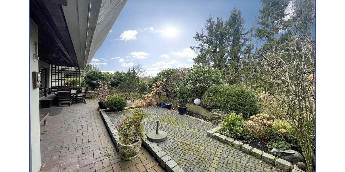 Repräsentative Terrassenwohnung in Mülheim-Holthausen mit Doppelgarage! 4 zimmer