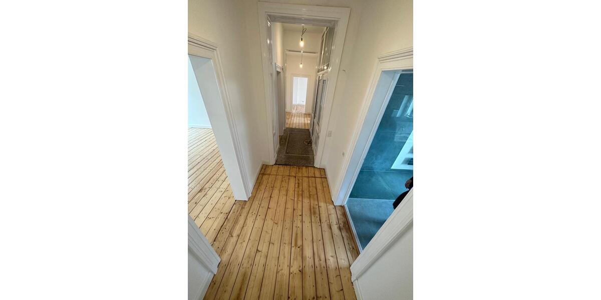 Etagenwohnung Wuppertal Brill - 5 Zimmer, 135 m&sup2;, 1.450&euro; | Angebot:26412934