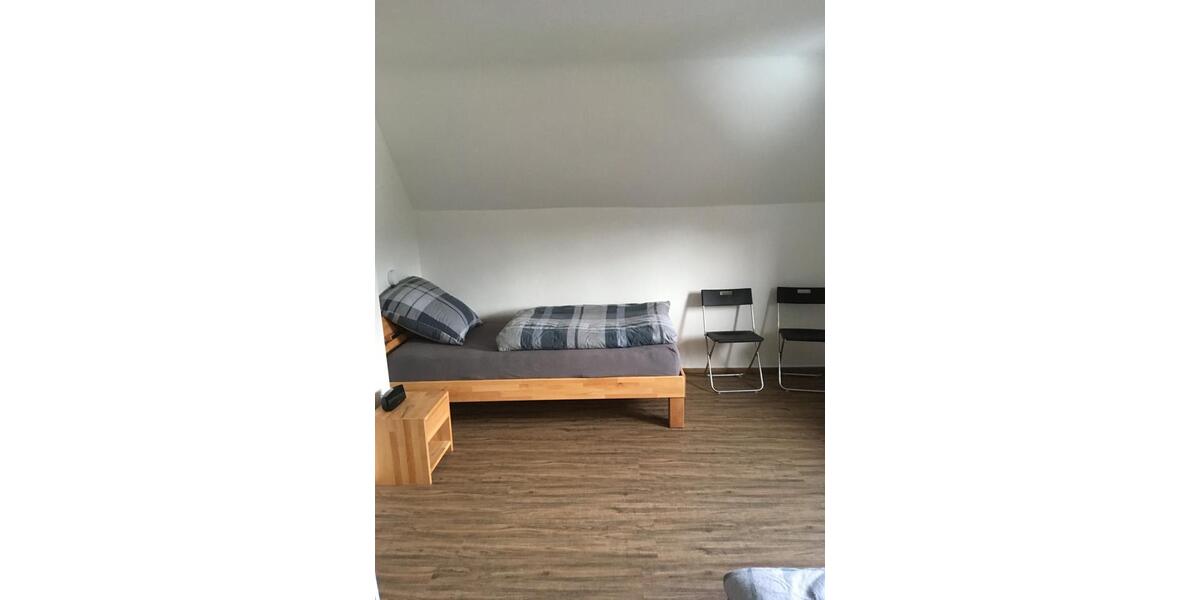 Dachgeschoßwohnung Duisburg Huckingen - 2 Zimmer, 47 m&sup2;, 750&euro; | Angebot:26468287