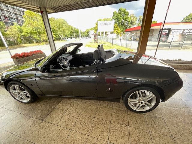 Alfa Romeo Spider 40.679 km 11.900 € Duisburg 47138