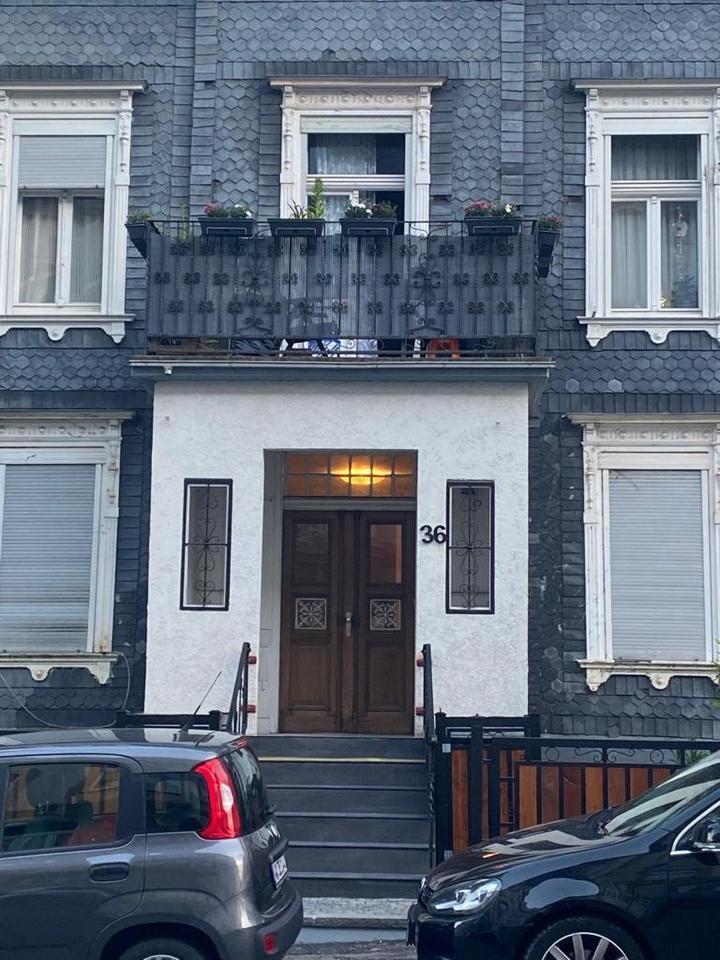 Geräumiges Mehrfamilienhaus in Wuppertal