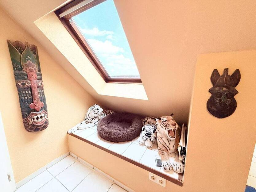 4-Zimmer-MaisonetteWohnung über zwei Ebenen, mit Balkon und Seeblick in ruhiger Wohnlage.
