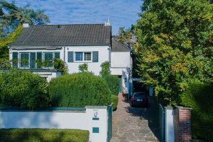 Haus zum Kaufen in Meerbusch 2.790.000 € 400 m² 13 zimmer