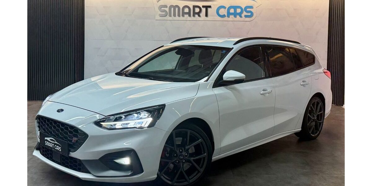 Ford Focus 148.935 km 17.690 &euro; Remscheid 42855