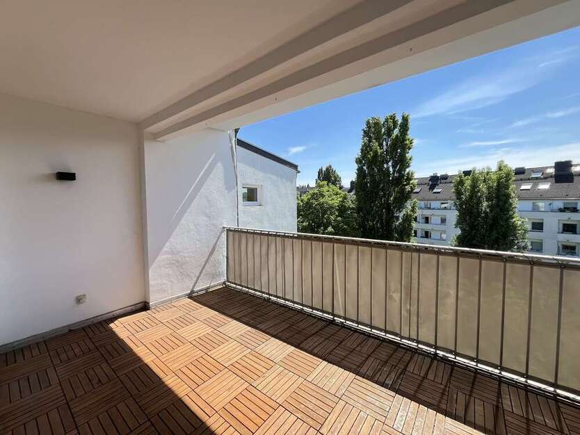 Wohnung zum Kaufen in Düsseldorf 819.000 € 173.79 m²