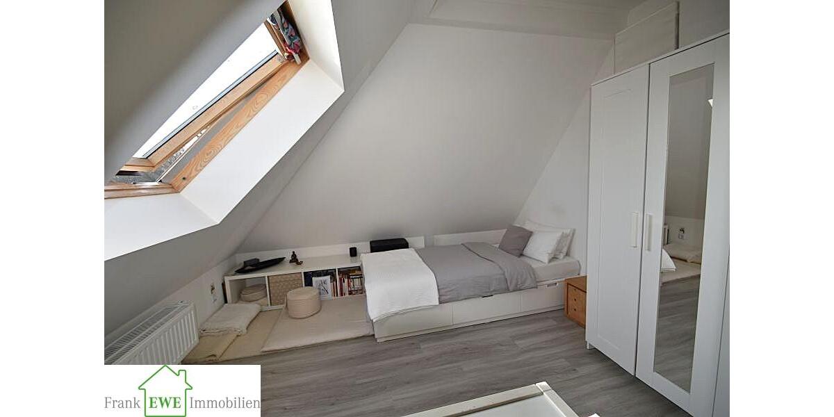 Vollständig saniertes Dachgeschoss Apartment 1 zimmer