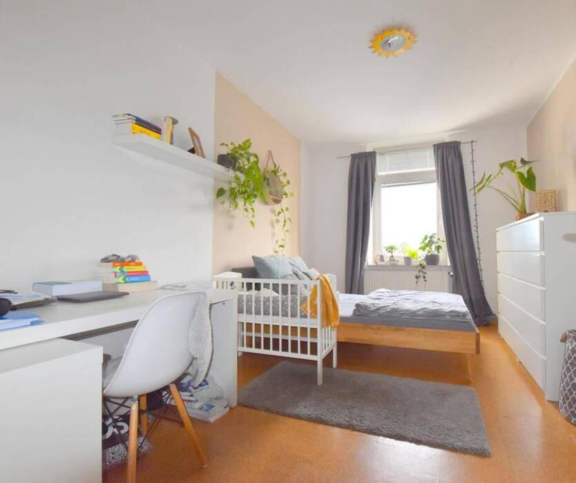 ***ZENTRAL und ausgefallen: ETW, 3 Zi-KDB, mit EBK und großem Balkon in MG-Heyden!***