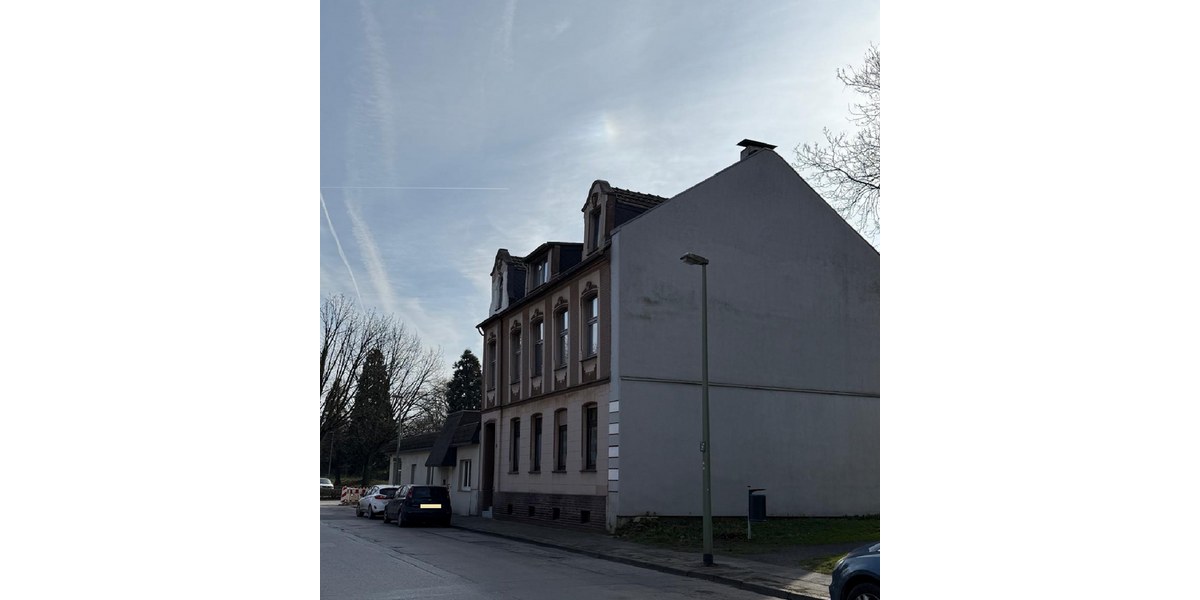 Haus zum Kaufen in Duisburg 385.000 € 255 m² 8.5 zimmer