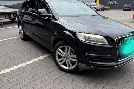 Audi Q7 295.000 km 8.900 &euro; Mülheim an der Ruhr 45473