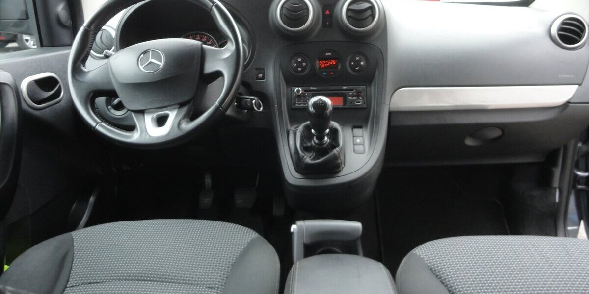 Mercedes-Benz Citan 111 CDI Lang7 Sitzrer Klimatr.PDC SHZ 178.000 km 7.990 &euro; Neuss 41462