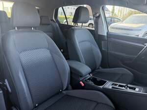 VW GOLF VIII 2.0 TDI Active +Ambiente+CarPlay+Navi+ 71.775 km 20.890 &euro; Meerbusch 40667