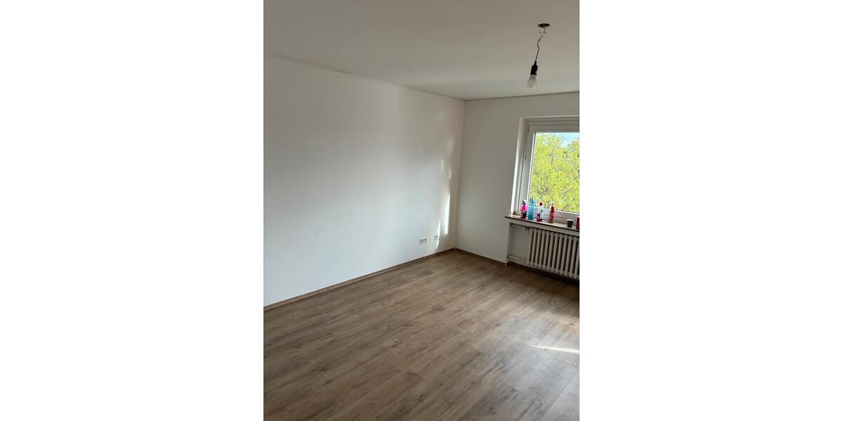 Etagenwohnung Düsseldorf Derendorf - 3 Zimmer, 70 m&sup2;, 1.200&euro; | Angebot:26362632
