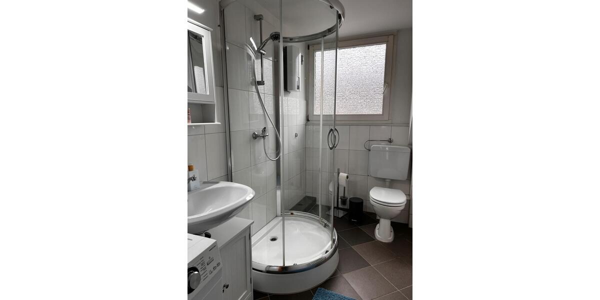 Dachgeschoßwohnung Neuss - 3 Zimmer, 75 m&sup2;, 1.675&euro; | Angebot:24729792