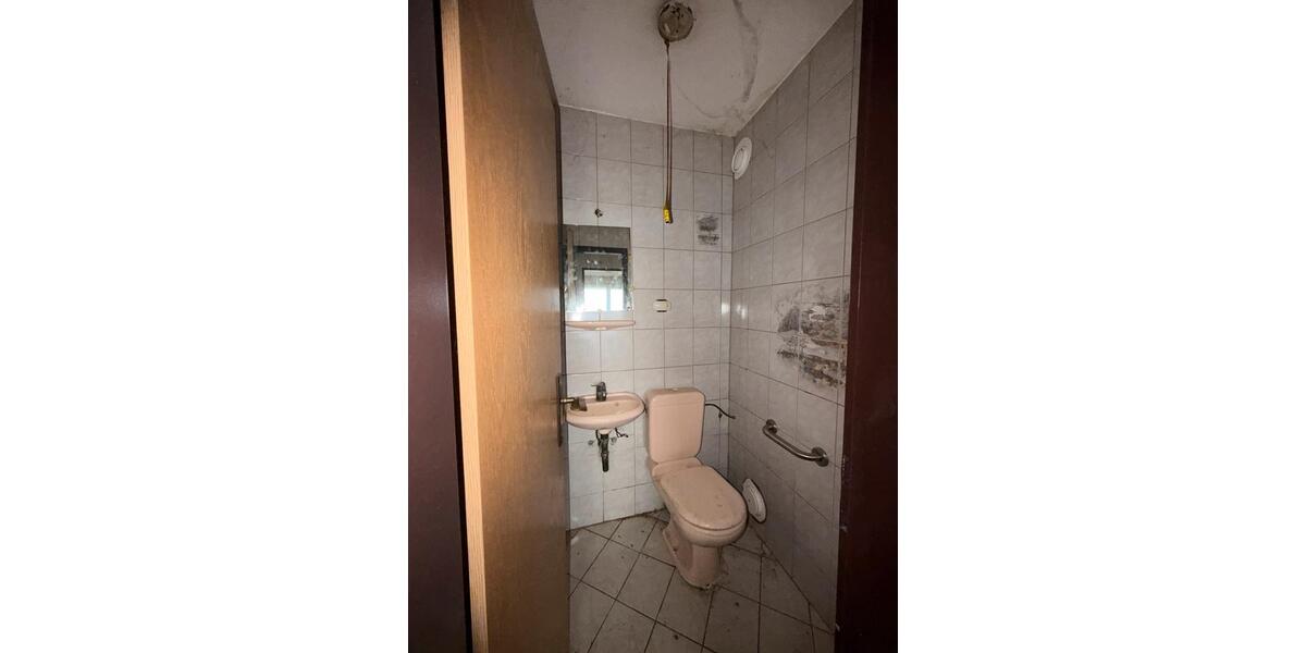 Etagenwohnung Duisburg Essenberg - 3 Zimmer, 84 m&sup2;, 666&euro; | Angebot:25665159