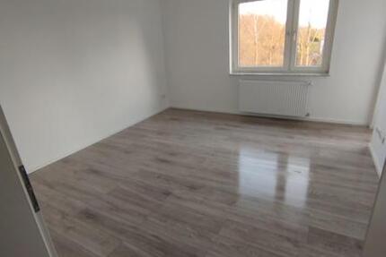 Tolle frisch sanierte 2-Zimmerwohnung mit Balkon und Einbauküche 2 zimmer