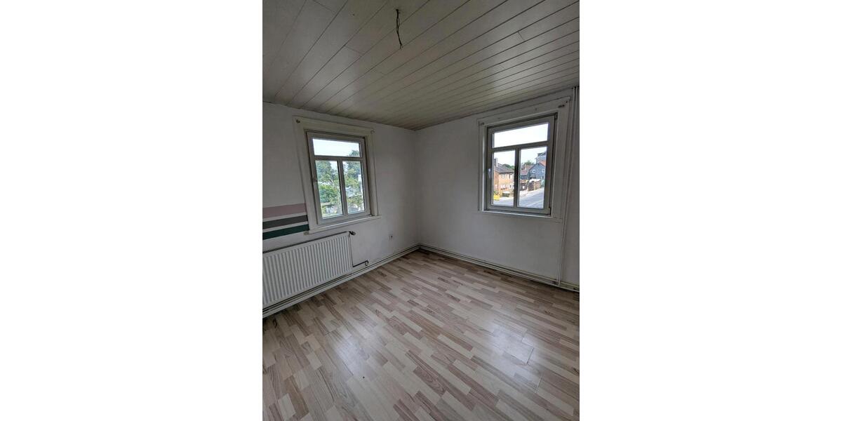 Einfamilienhaus Remscheid Reinshagen - 5 Zimmer, 133 m&sup2;, 280.000&euro; | Angebot:25080566