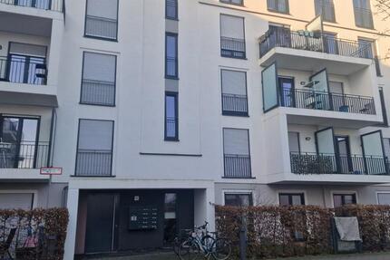 Wohnung Düsseldorf Heerdt - 3 Zimmer, 92 m&sup2;, 1.640&euro; | Angebot:25368096