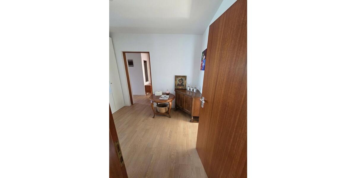 Etagenwohnung Düsseldorf Stadtbezirk 8 - 3 Zimmer, 95 m&sup2;, 495.000&euro; | Angebot:27157950