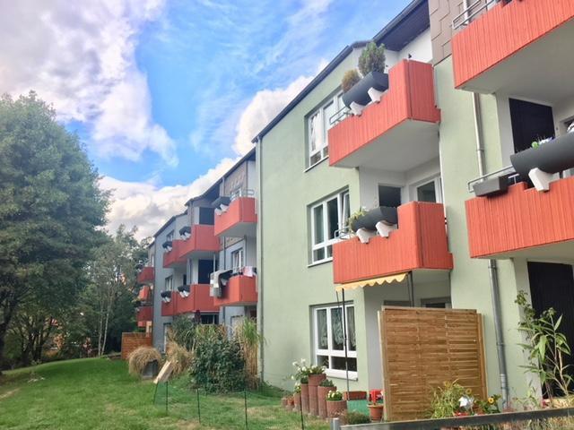 Frisch renovierte 2-Zi.-Whg. mit modernem Bad und Balkon 2 zimmer