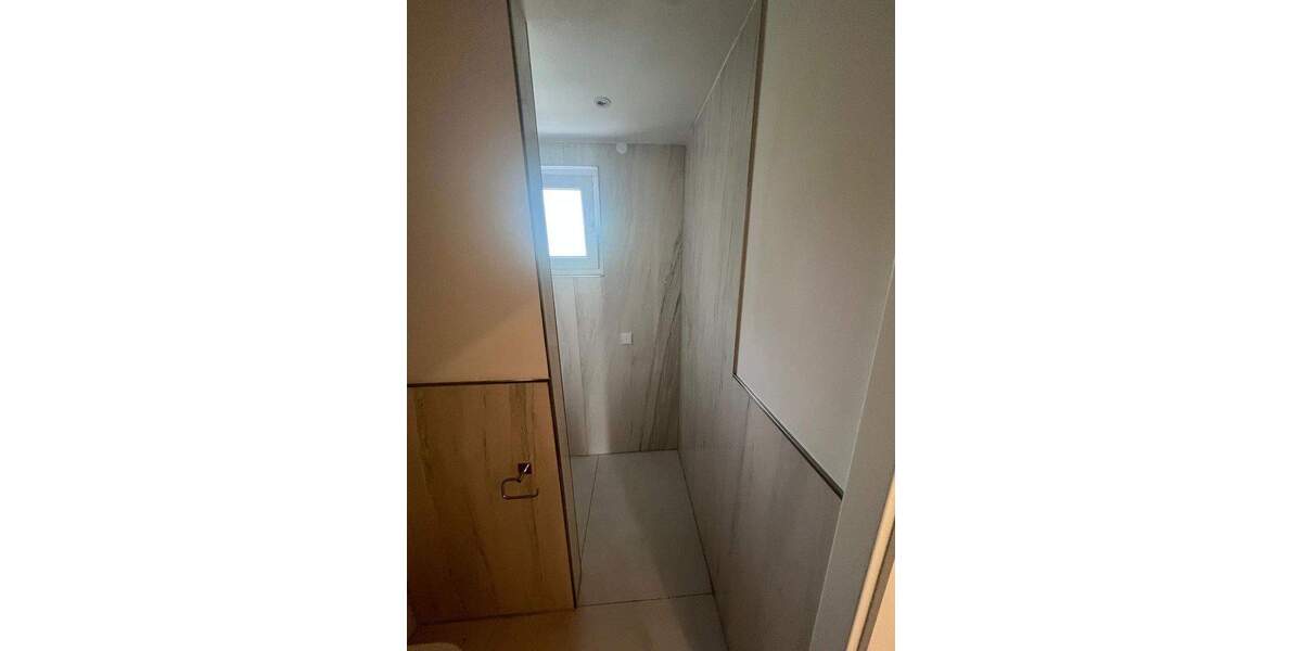 Investoren aufgepasst! Geräumige Doppelhaushälfte mit gehobener Innenausstattung in Meerbusch 6 zimmer