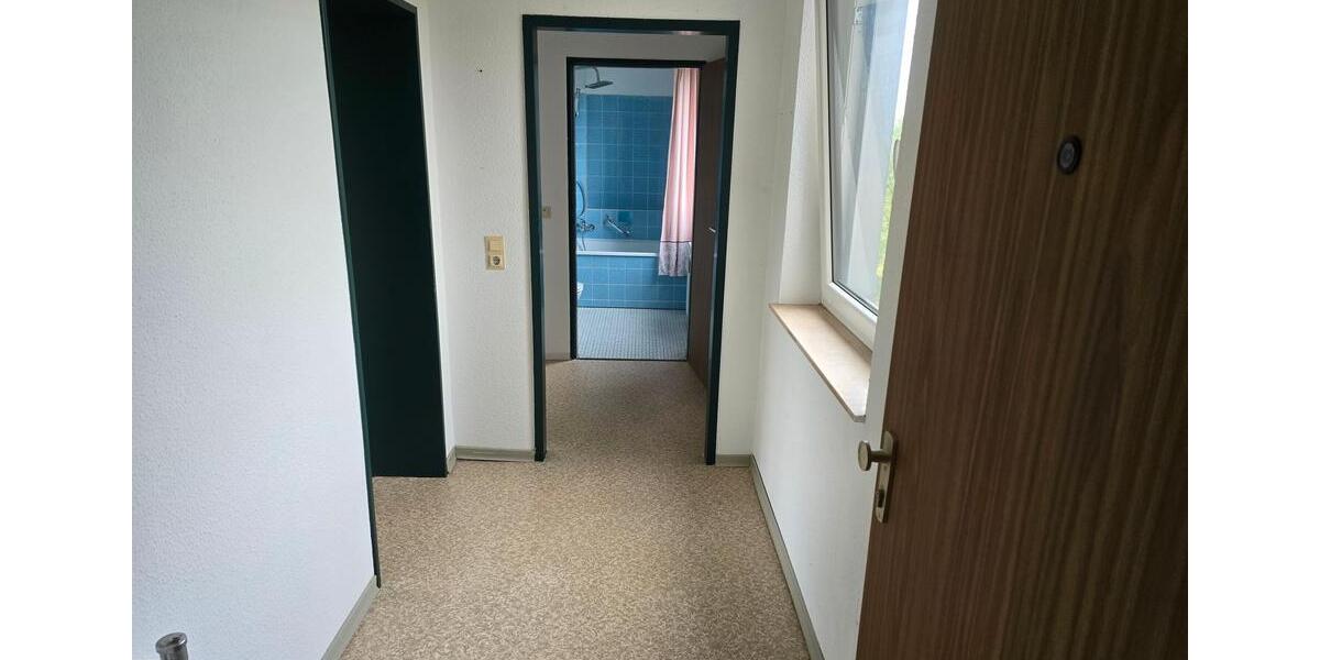 Etagenwohnung Solingen Wald - 1 Zimmer, 43 m&sup2;, 236&euro; | Angebot:25079614