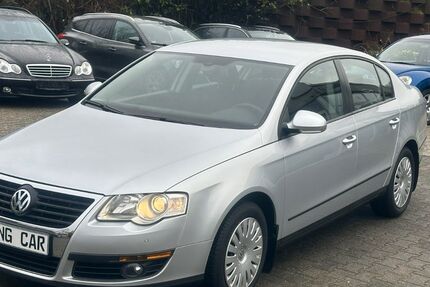 VW Passat 205.000 km 4.890 &euro; Viersen 41749