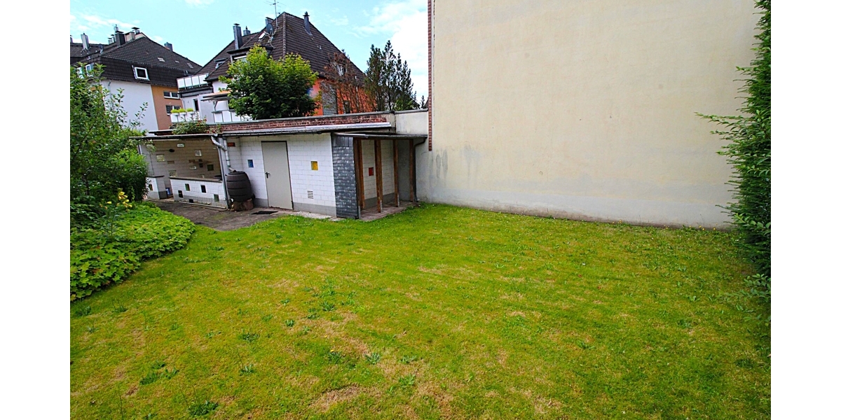 Kernsaniertes Einfamilienhaus mit (Bau)-Grundstück und großem Anbau mit vielen Nutzungsmöglichkeiten 5 zimmer