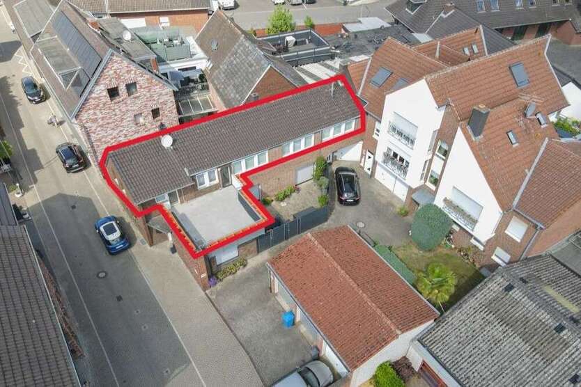 Wohnung zum Kaufen in Neuss Hoisten 425.000 € 140.98 m²