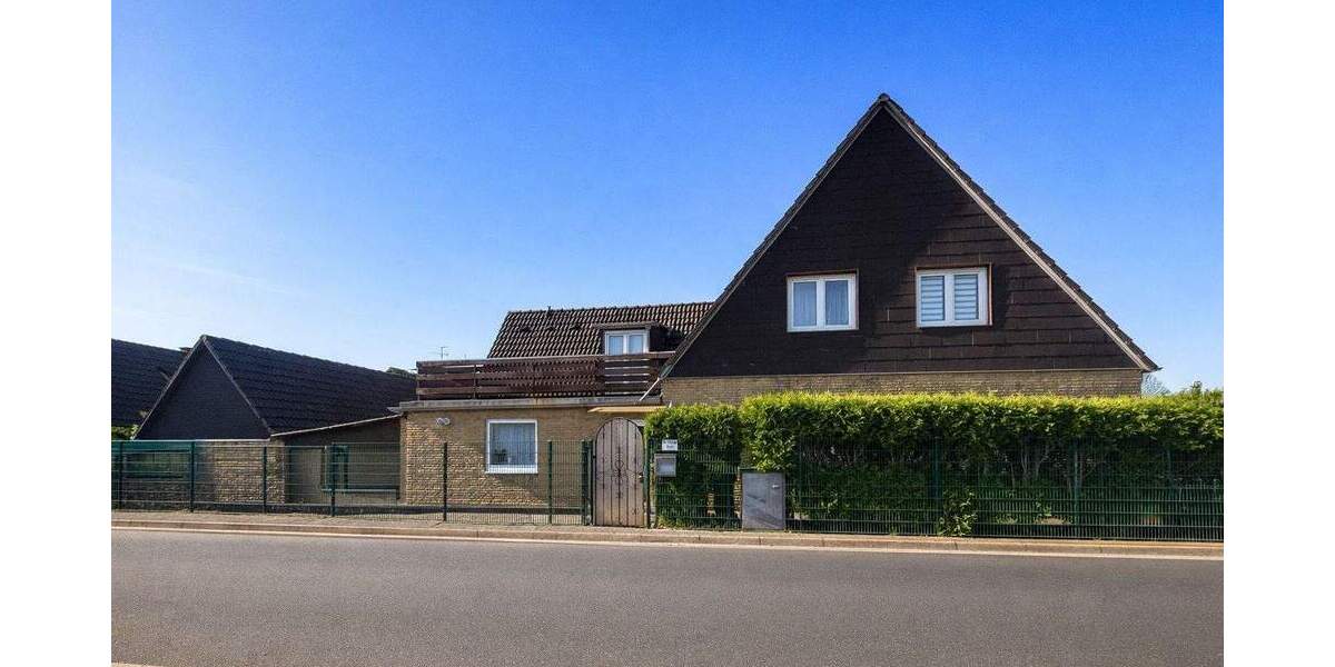 Doppelhaushälfte Düsseldorf Vennhausen - 5 Zimmer, 114 m&sup2;, 300.000&euro; | Angebot:25686662