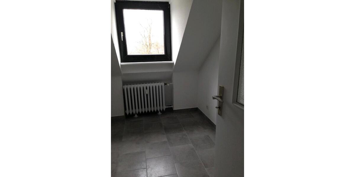 Etagenwohnung Neuss Furth-Mitte - 3 Zimmer, 65 m&sup2;, 750&euro; | Angebot:26358771
