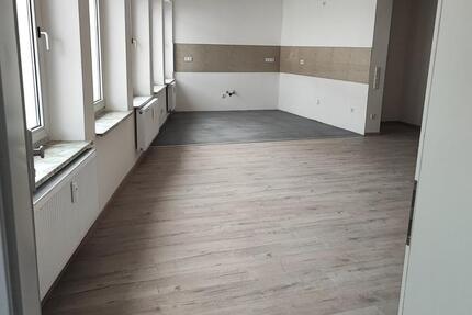 Wohnung Krefeld Cracau - 3 Zimmer, 126 m&sup2;, 1.008&euro; | Angebot:25381668