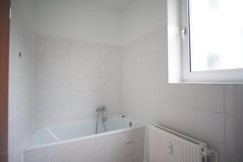 'Stadtnah und Bezahlbar: Erdgeschoss-Wohnvergnügen!' zimmer