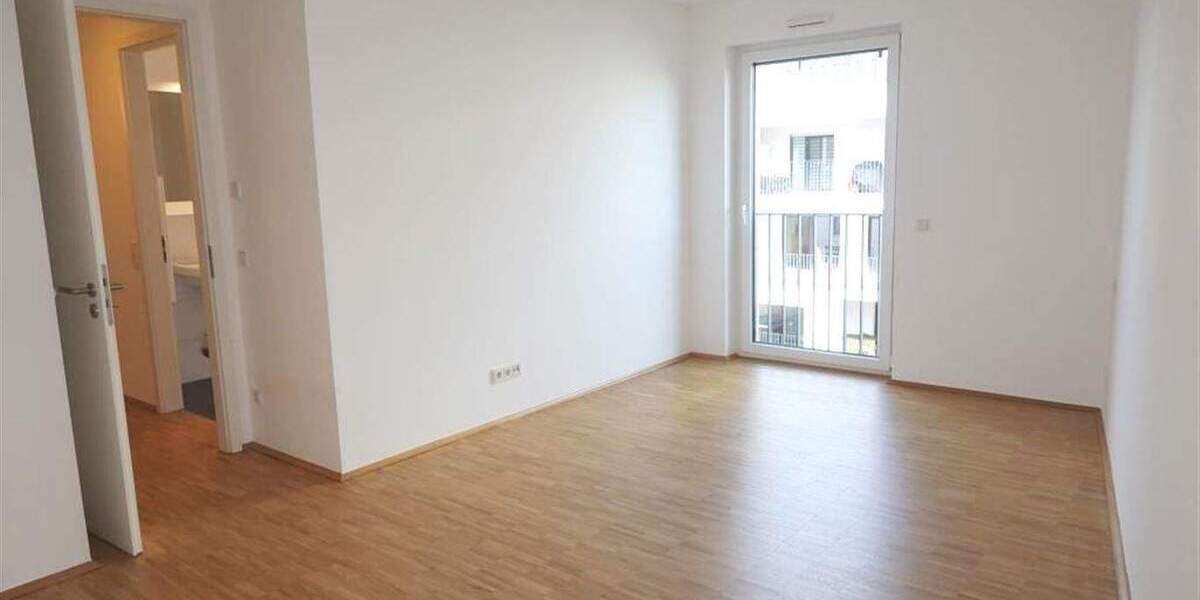 Attraktive 4 Zi. Neubauwohnung mit EBK und Fußbodenheizung plus Sonnenterrasse. 4 zimmer