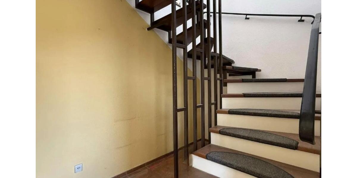 Etagenwohnung Tönisvorst - 2 Zimmer, 61 m&sup2;, 800&euro; | Angebot:26406346