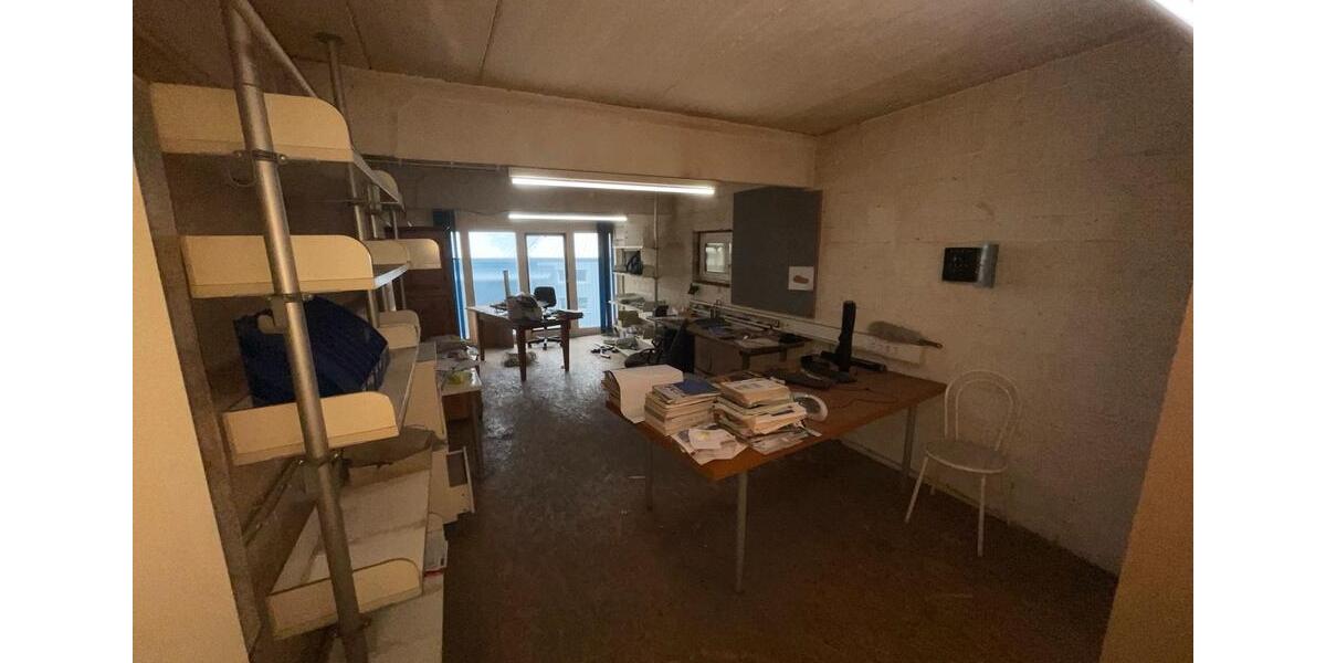 Lagerhalle 641 m² in 42659 Solingen zimmer