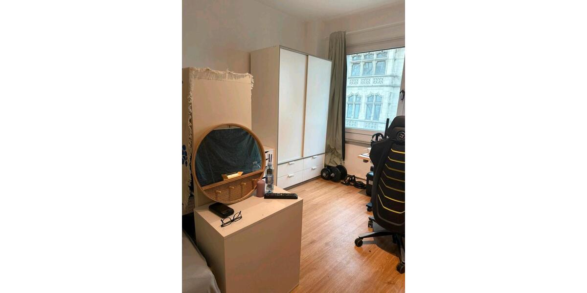 Etagenwohnung Düsseldorf Stadtmitte - 1 Zimmer, 38 m&sup2;, 725&euro; | Angebot:25723655