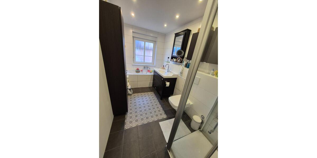 Altbau-Charme trifft Moderne - Generationenhaus von privat 6 zimmer