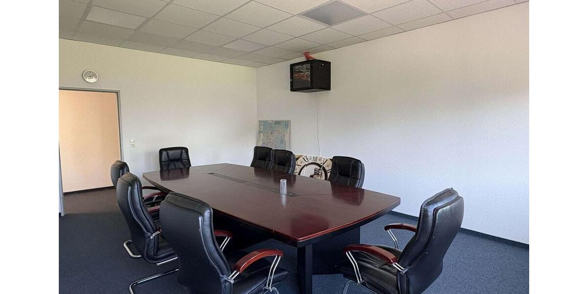 Attraktives Büro in Bürogemeinschaft – zentrale Lage am Willicher Damm zimmer