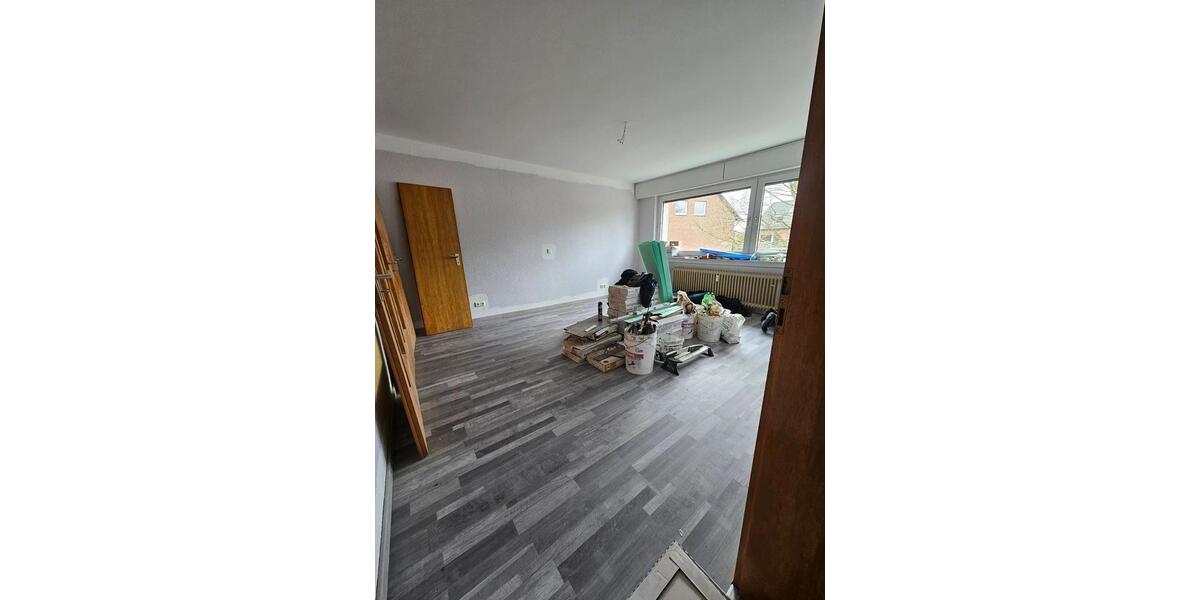 Etagenwohnung Moers Schwafheim - 3 Zimmer, 76 m&sup2;, 768&euro; | Angebot:25712272