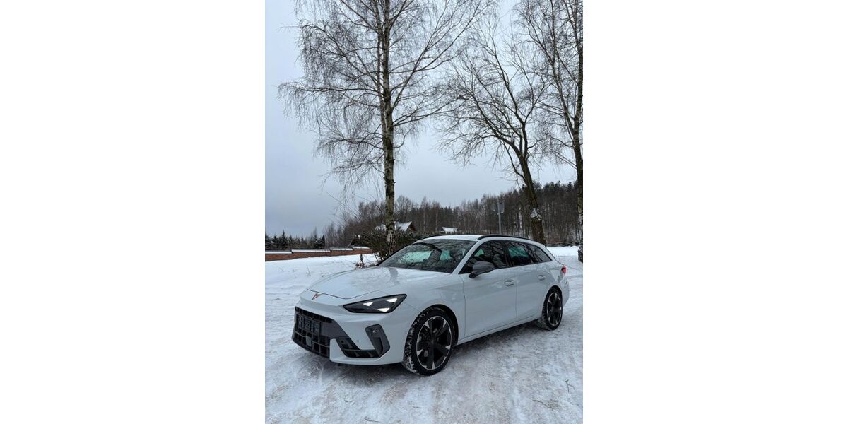 Seat Leon 4.930 km 30.800 &euro; Solingen 42653