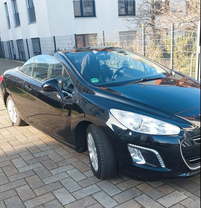 Peugeot 308 79.000 km 5.600 € Köln 50969