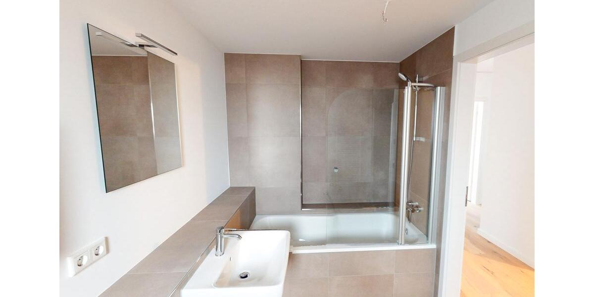 Dachgeschoßwohnung Düsseldorf Stadtbezirk 3 - 4 Zimmer, 107 m&sup2;, 2.070&euro; | Angebot:25803940