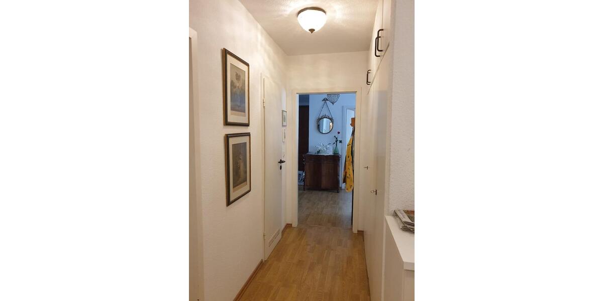 Gut vermietete Eigentumswohnung inkl Stellplatz in NE-Innenstadt 3 zimmer