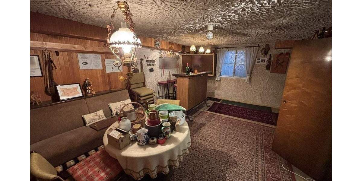 Doppelhaushälfte mit 2 Garagen 4 zimmer