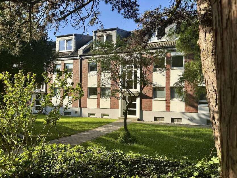 Wohnung zum Kaufen in Düsseldorf 398.000 € 118 m²
