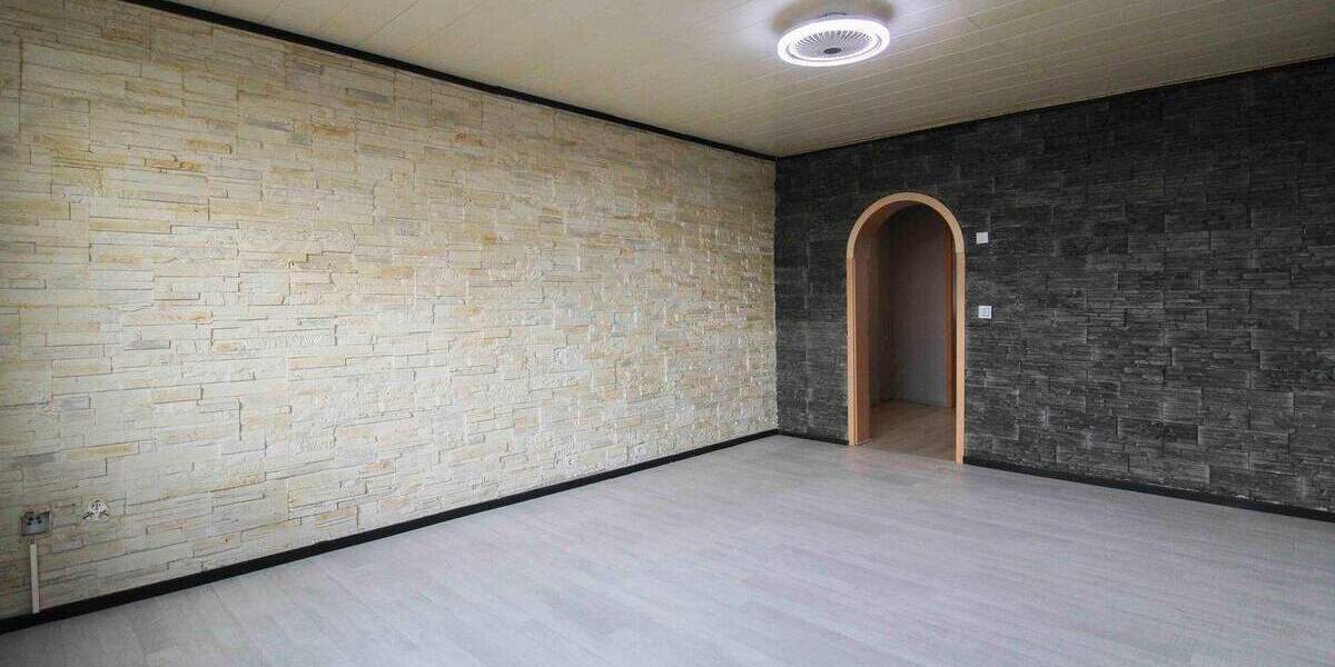 Sofort bezugsfrei: 2-Zi.-Etagenwohnung in Vorstadtlage 2 zimmer