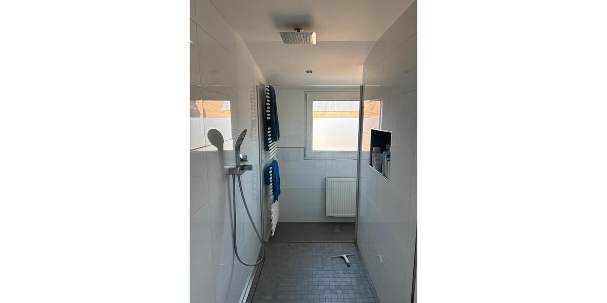 Terrassenwohnung Tönisvorst - 5 Zimmer, 170 m&sup2;, 2.185&euro; | Angebot:26407229