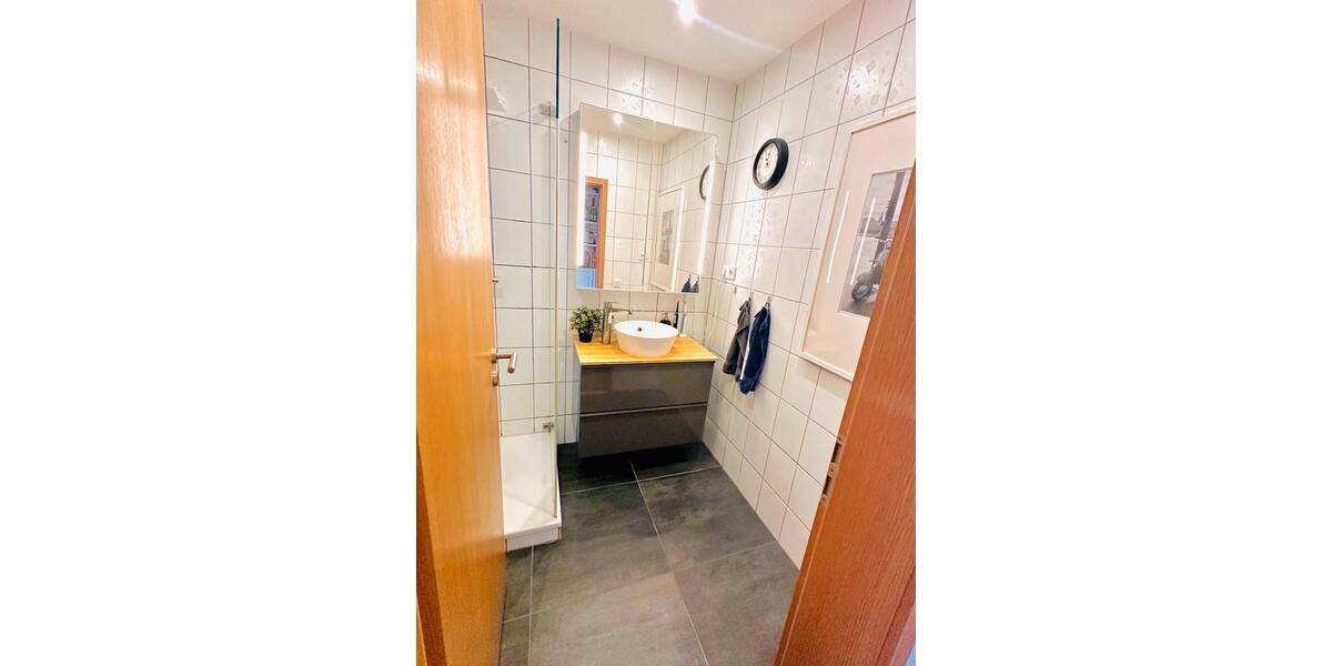 Etagenwohnung Duisburg Essenberg - 4 Zimmer, 90 m&sup2;, 219.000&euro; | Angebot:24677781