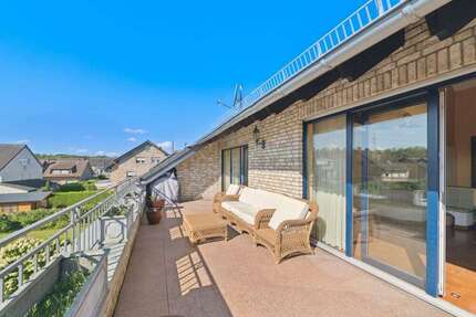 Wohnung zum Kaufen in Bergheim 528.400 € 180 m²